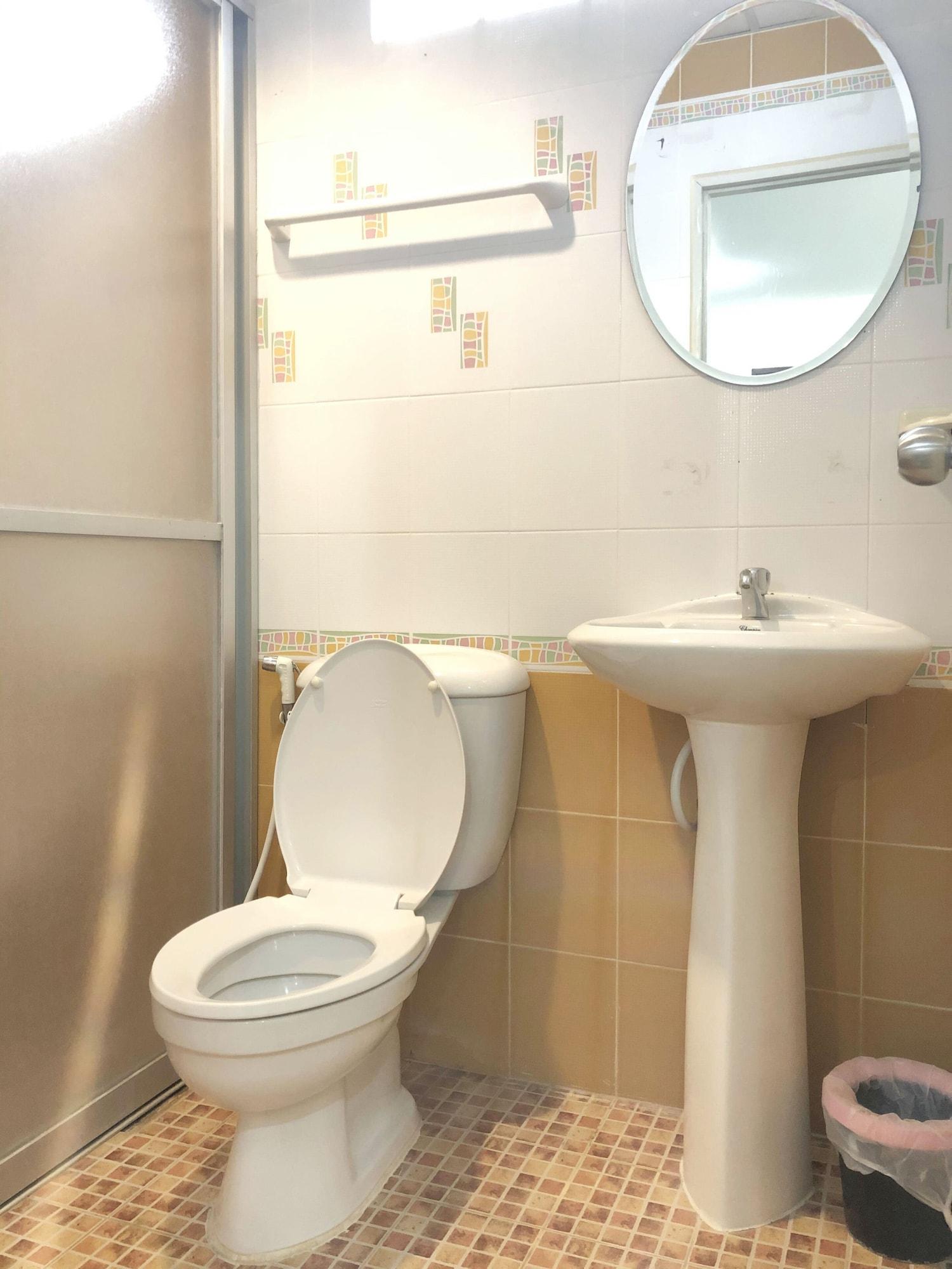 בנגקוק Aravinda Living Home מראה חיצוני תמונה